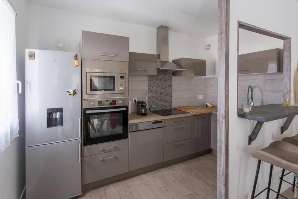 Appartement T2 Proche Centre Ville Istres Exterior foto